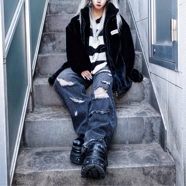 PINKSPINK ダメージ スウェットパンツ ブラック PINKSPINK ダメージ スウェットパンツ ブラック - メルカリ