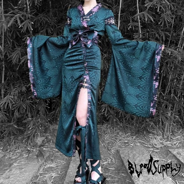 Original Design Kimono Set Women Dark Green Snake Sheath Bow Tie Sexy  Vibrating Sleeve Three-pieces Set Gothic Dress Spring - Dresses - AliExpress