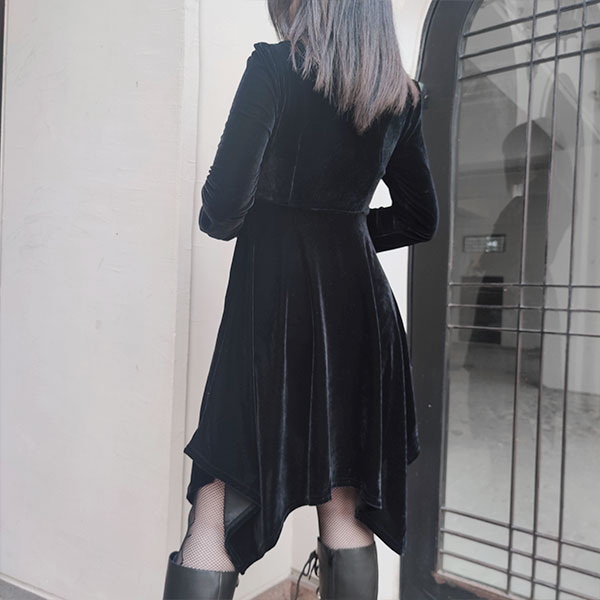 KILLSTAR / Nymyra Velvet Cameo Dress [B] ワンピース