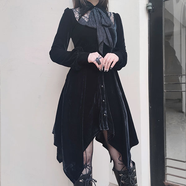 KILLSTAR / Nymyra Velvet Cameo Dress [B] ワンピース（KSRA005103