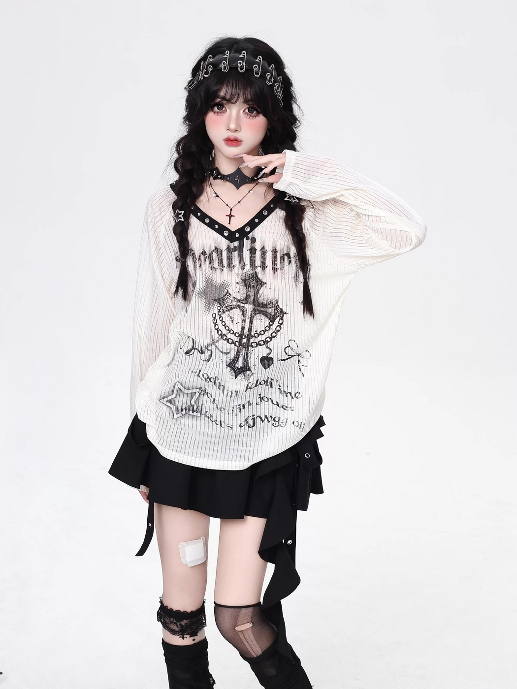 SELECT / ［CRAZYGIRL］Vネッククロストップス[WHT] - QOOZA