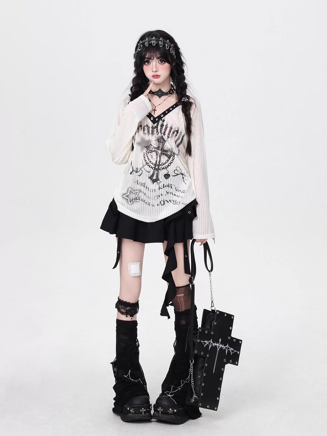 SELECT / ［CRAZYGIRL］Vネッククロストップス[WHT] - QOOZA