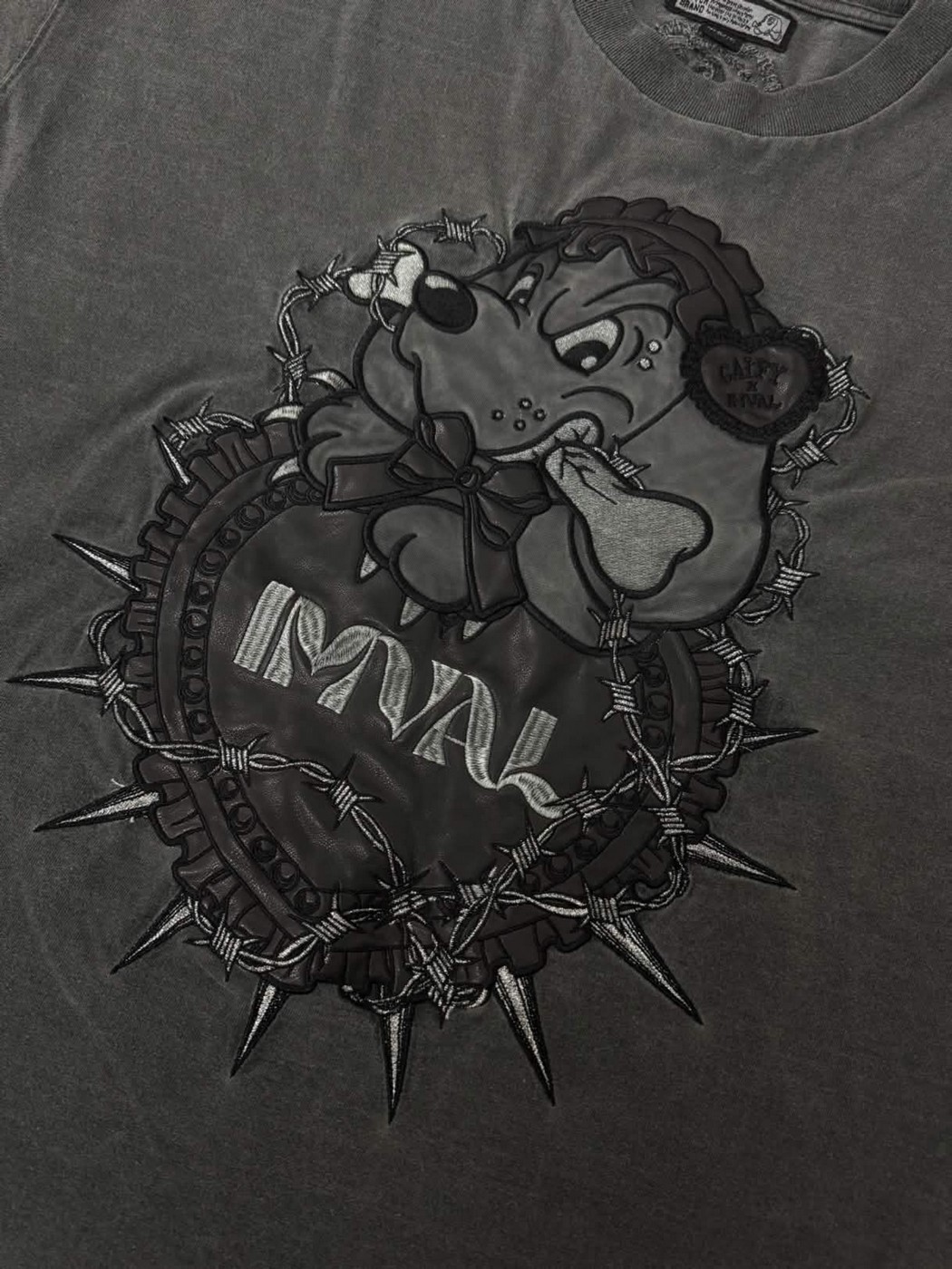 IMVAL×GALFY / Doll Dog Damaged TEE-INK - QOOZA
