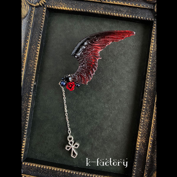 K Factory 闇の翼の耳飾り Qooza