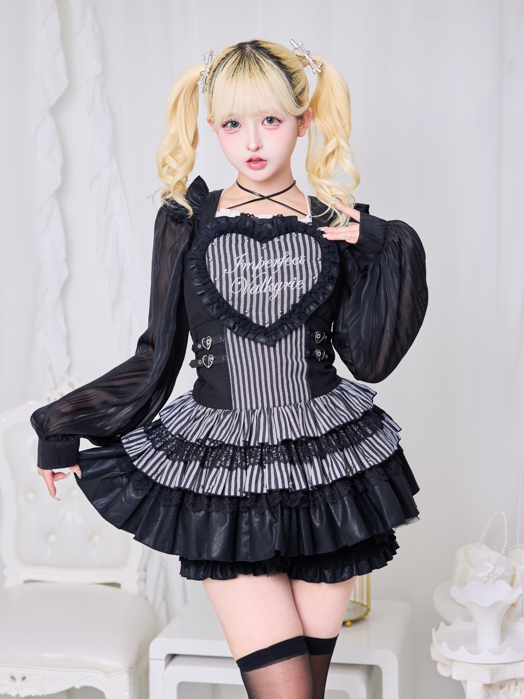 IMVAL / Heart Apron Dress - STRIPE - QOOZA
