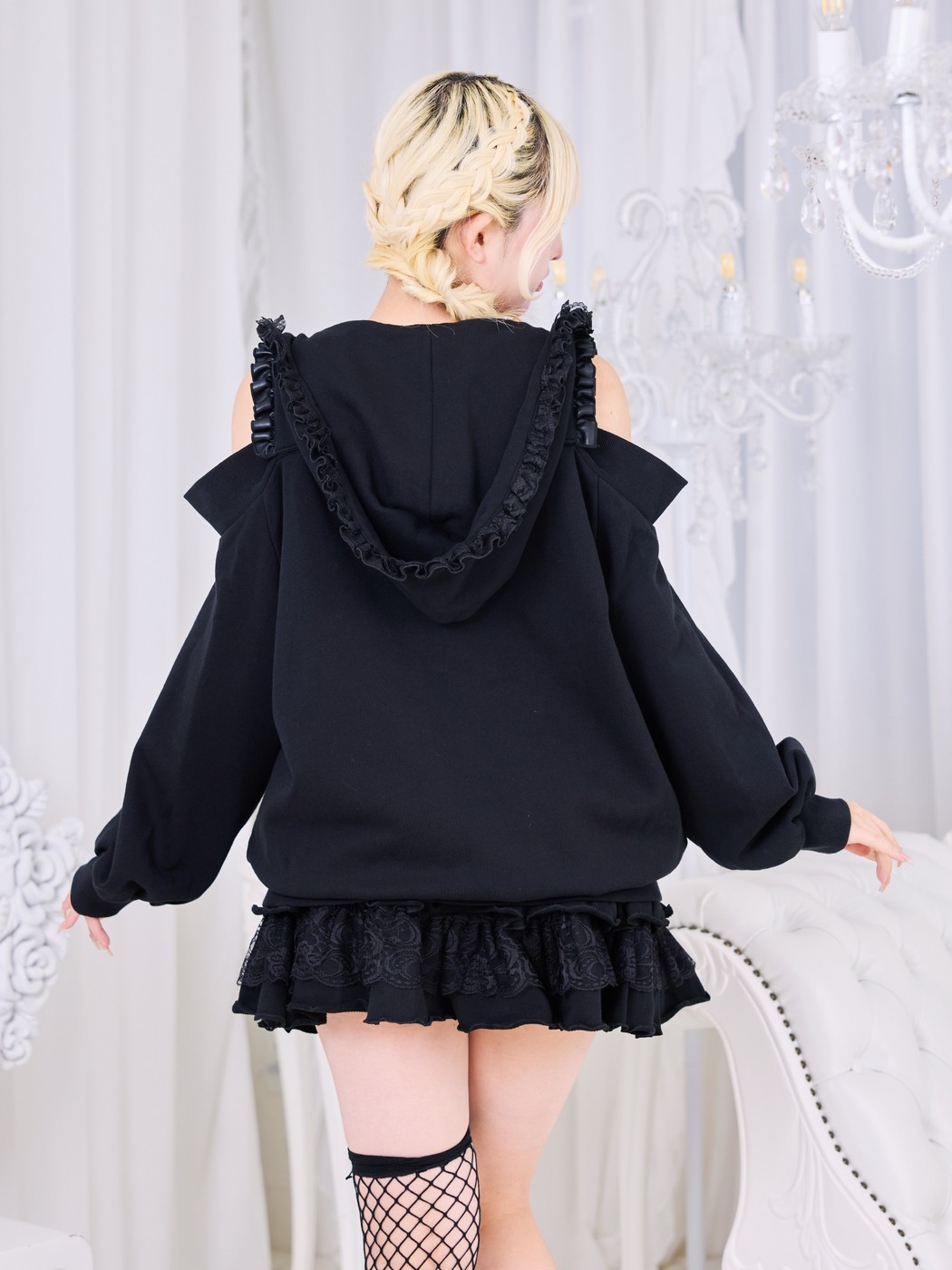 IMVAL / Lace Frill Sweat Series - BLK - QOOZA