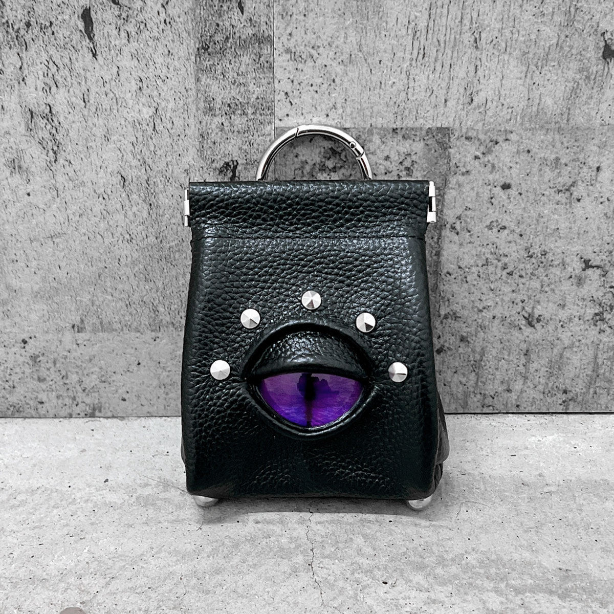 MALICIOUS.X / Cat(A)Eye Spring pouch Msize［BLK/Violet］ - QOOZA