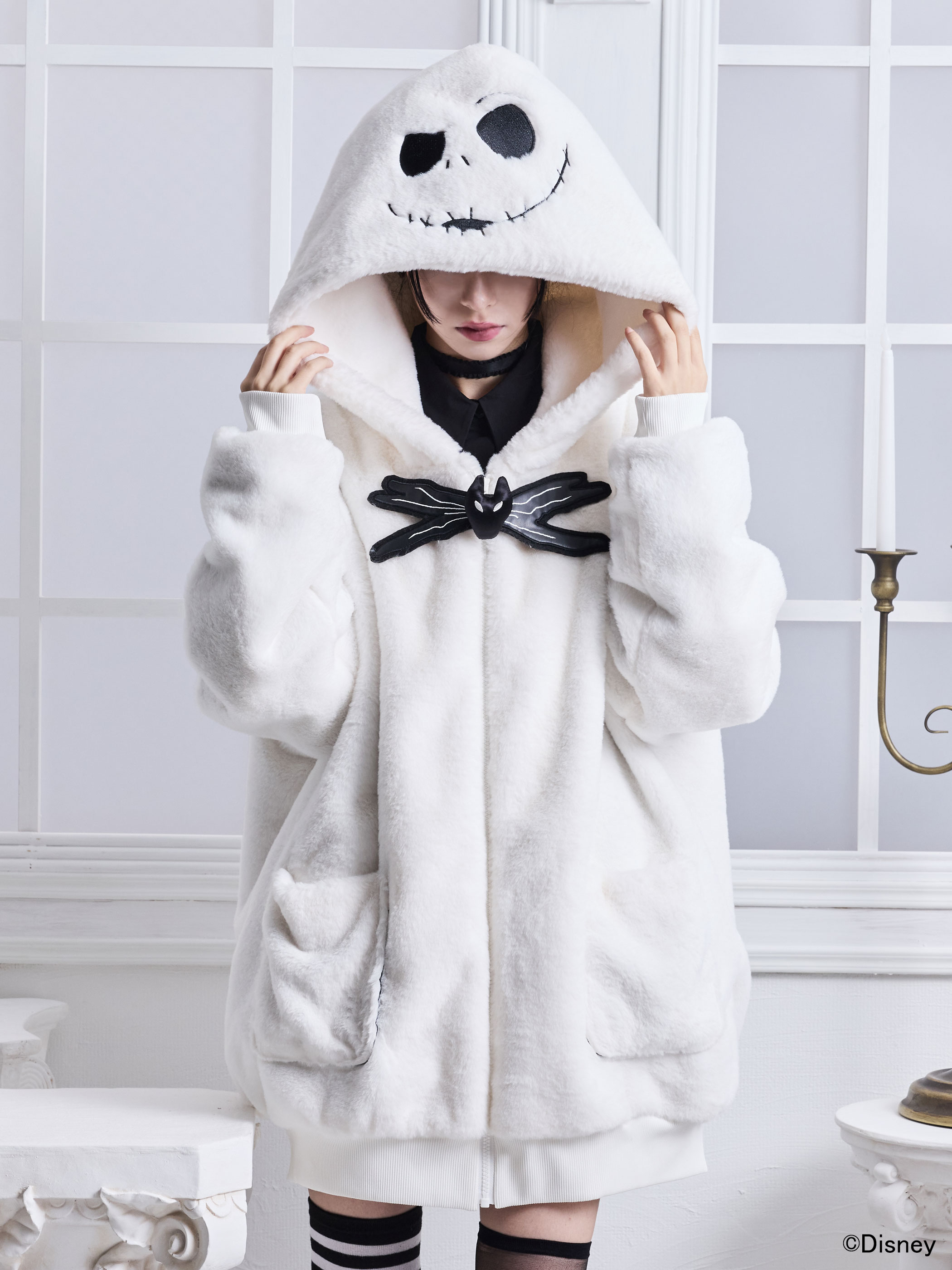 Jack Skellington / Boa Zip-Up Hoodie / QOOZA WHT - QOOZA