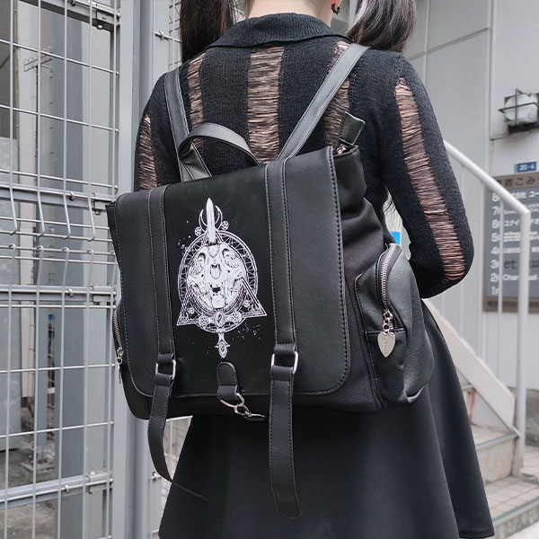 RESTYLE OCCULT BACKPACK バックパック（850089） QOOZA