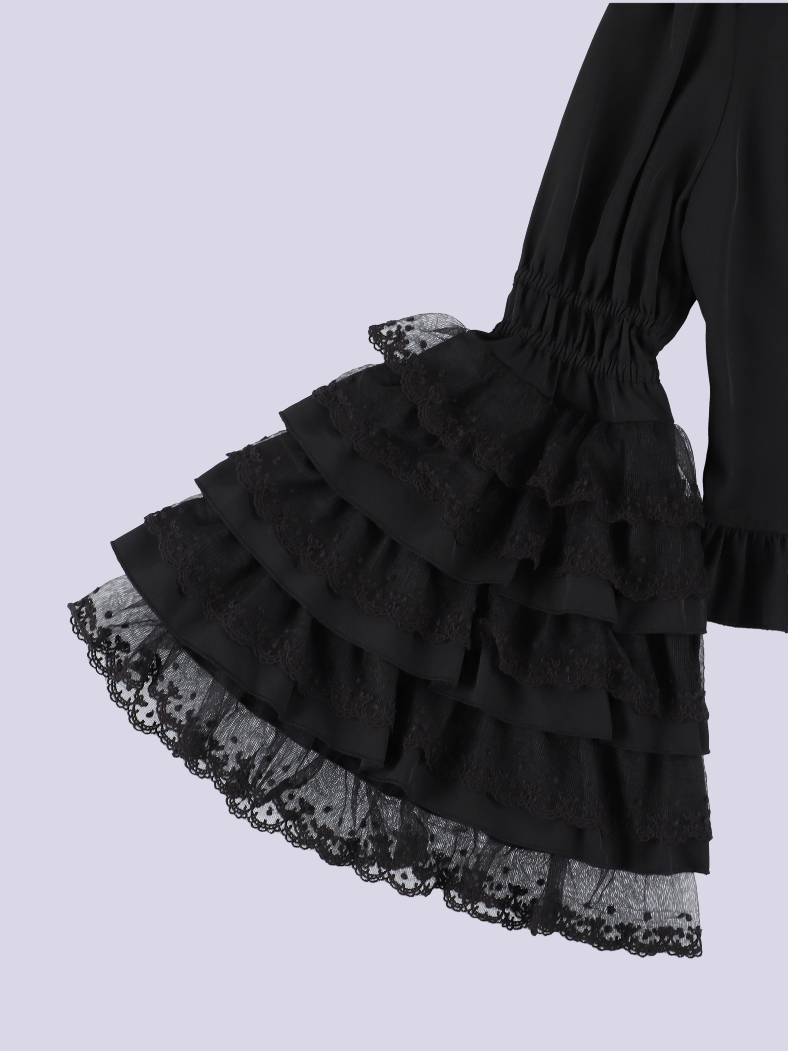 IMVAL / Princess Sleeve Blouse［BLK］ - QOOZA