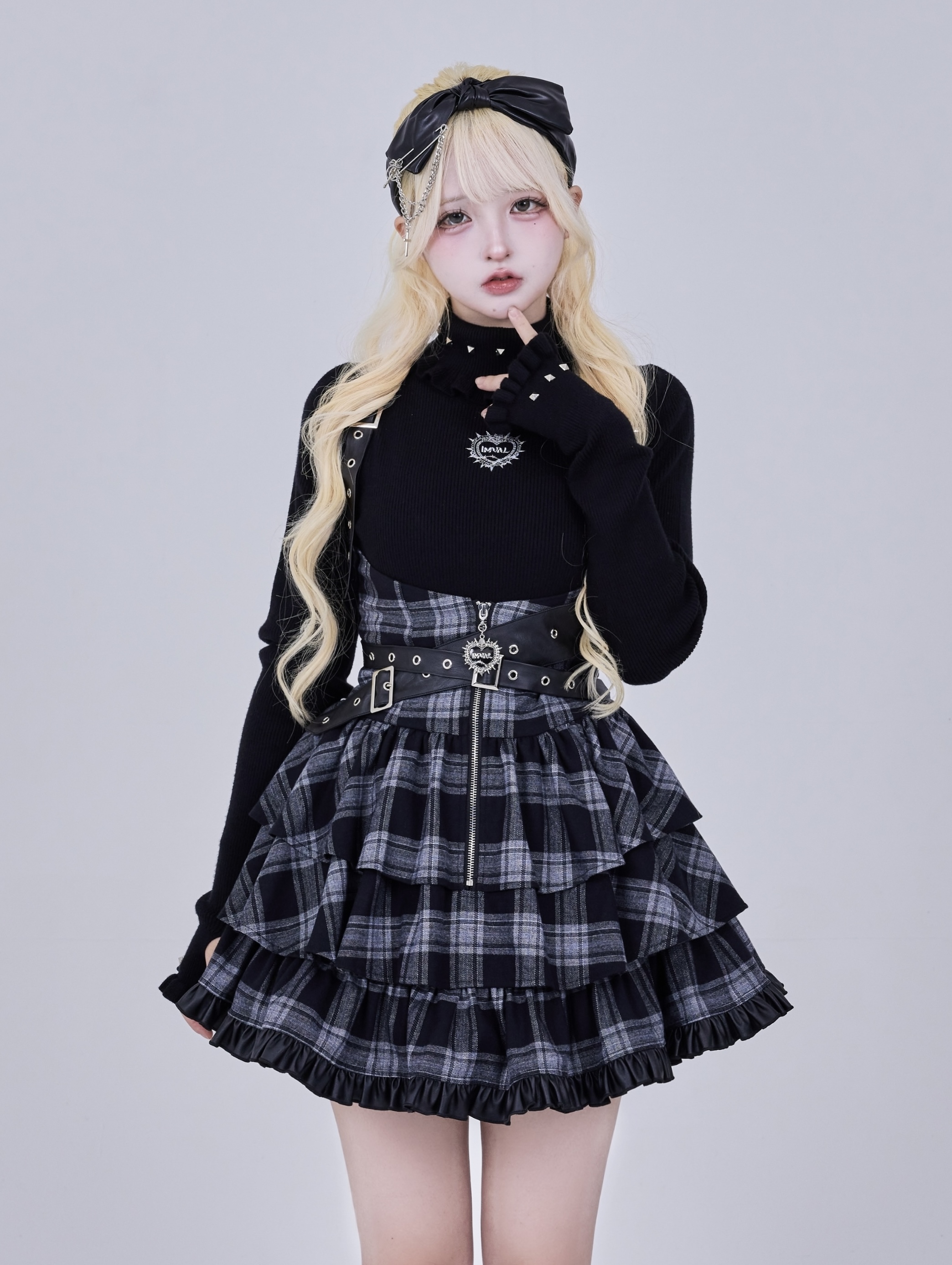IMVAL / Ruffled High Neck Top［BLK］ - QOOZA