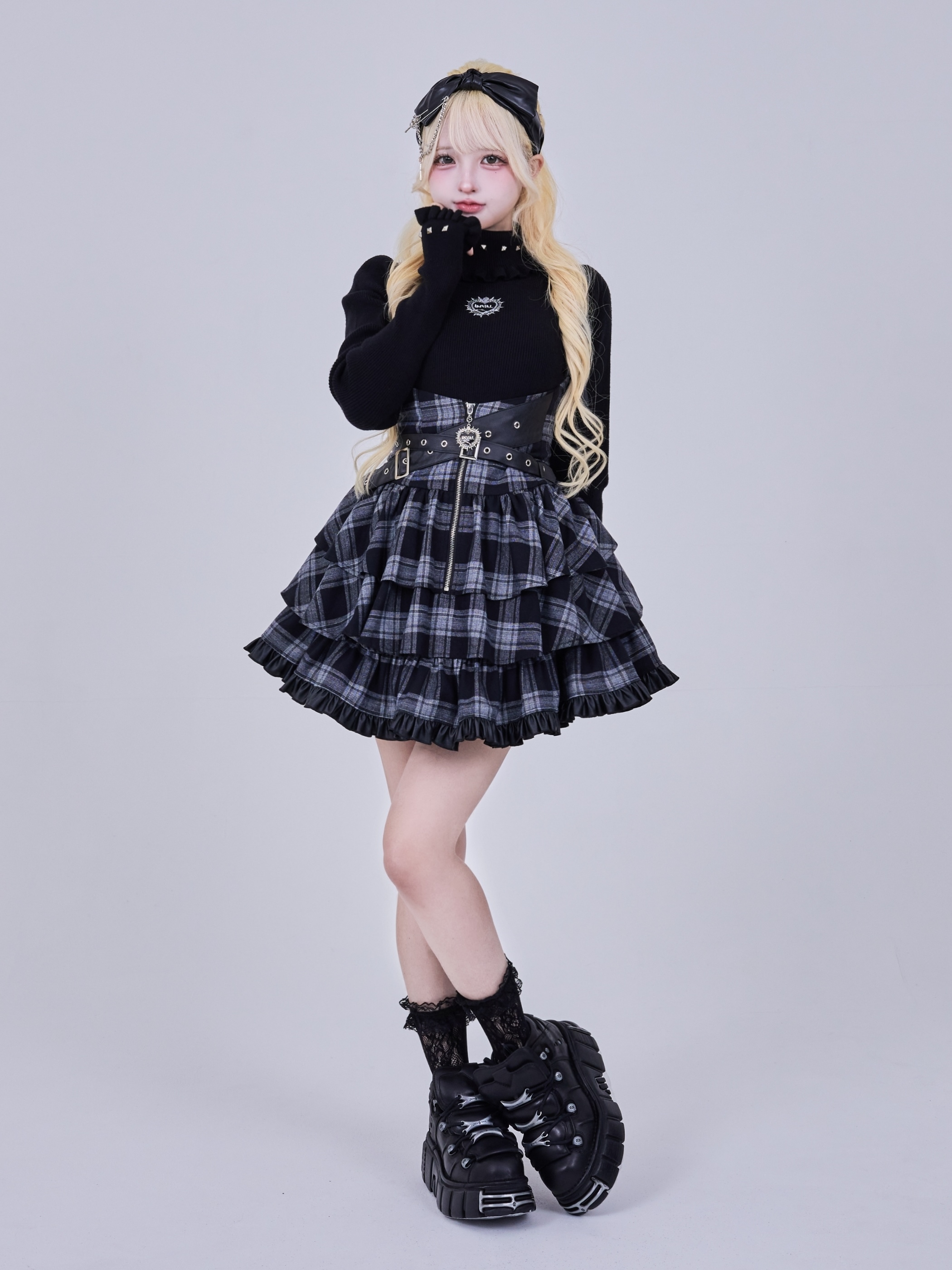 IMVAL / Ruffled High Neck Top［BLK］ - QOOZA