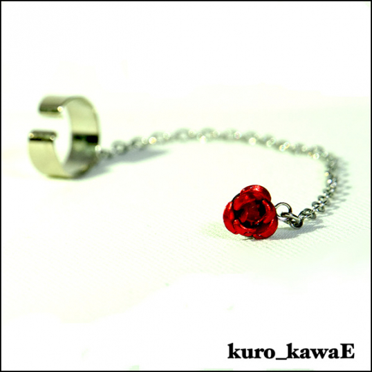 kuro_kawaE / 薔薇のチェーンピアス［赤］（300599） - QOOZA