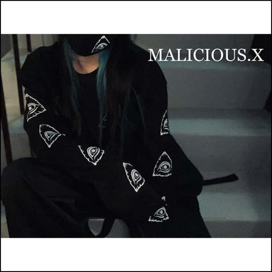 MALICIOUS.X / Long Sleeve eyes T-shirt［BK］（300787） - QOOZA